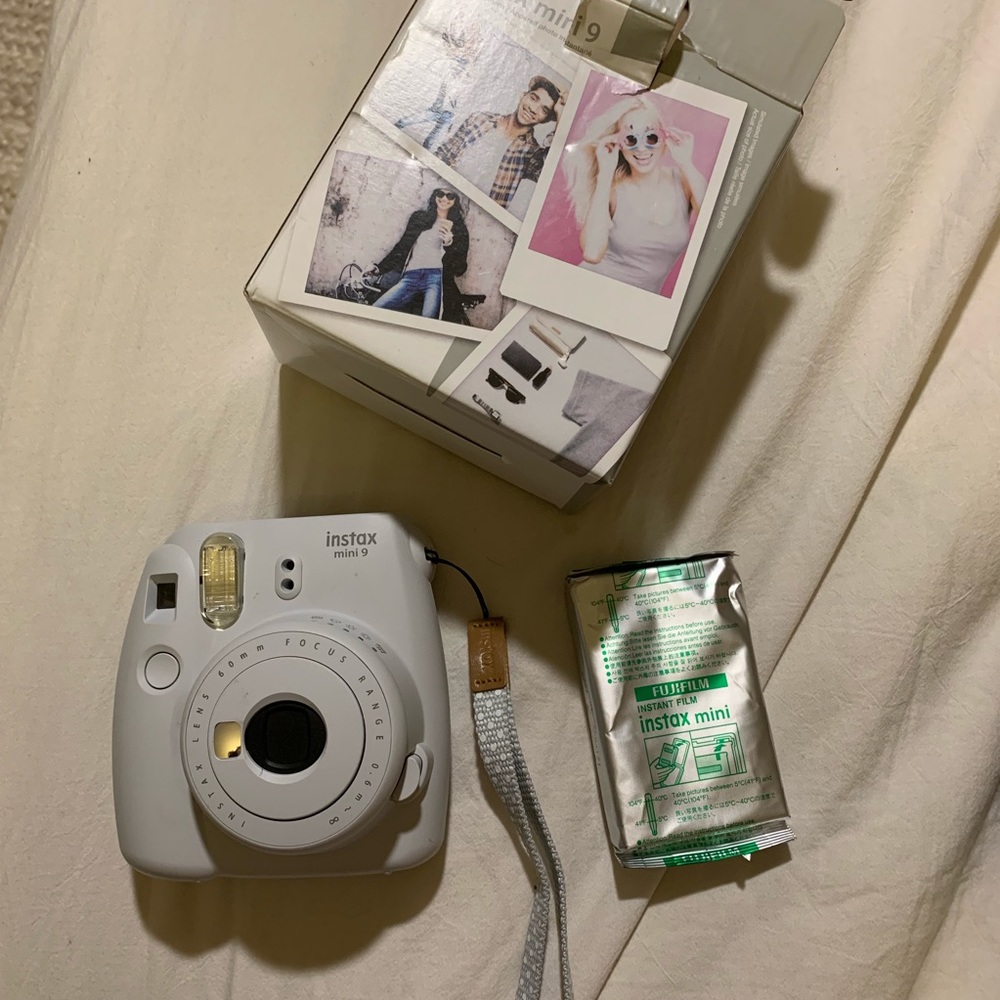 FUJIFILM INSTAX MINI 9